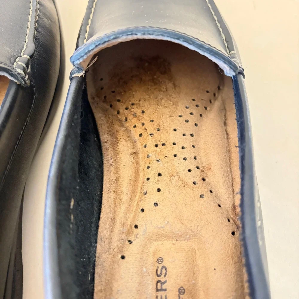 Dockers Montclair Loafers Mens 9.5 Black Full Grain Leather Memory Foam Preppy